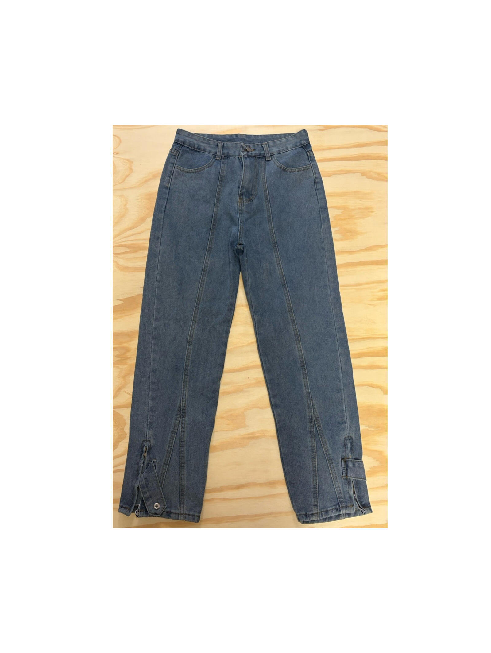 Mens's 30x32 Blue Denim Tapered Jeans Button Zip Accents 5-Pocket Solid